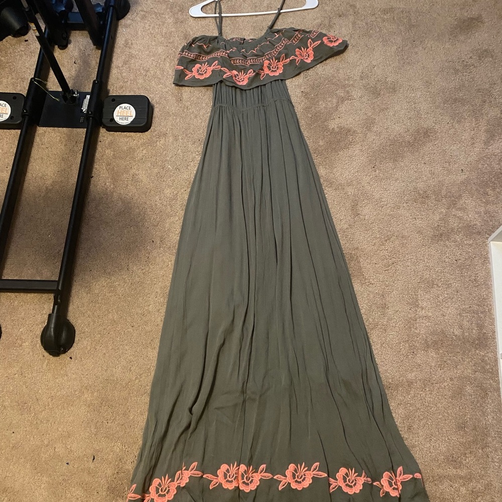 Francesca’s Maxi Dress